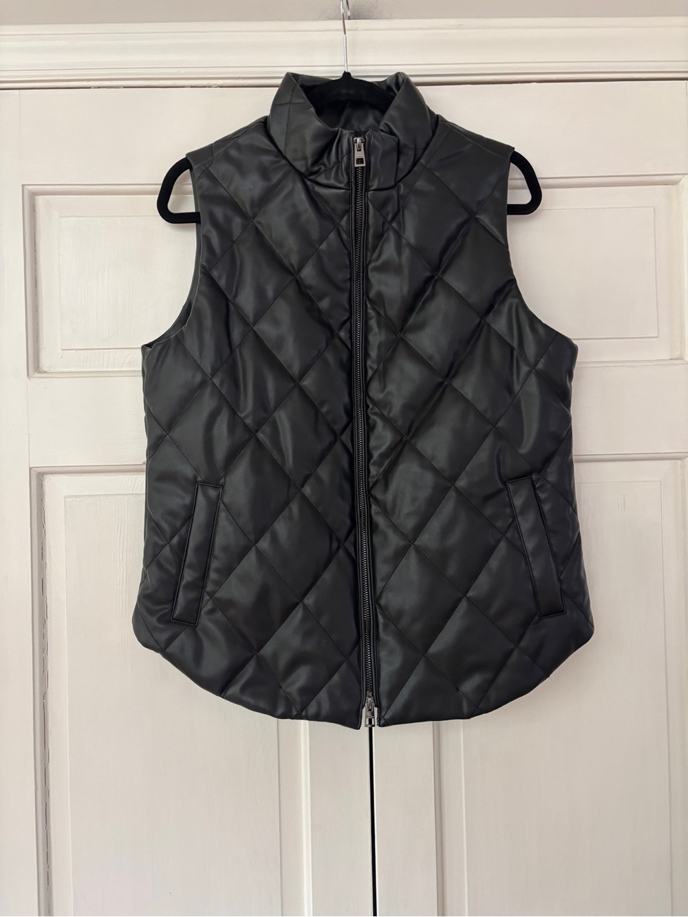 Chico's Size 1‎ Quilted Vegan Leather Black Puffer Vest Faux Chicos Size 8 10